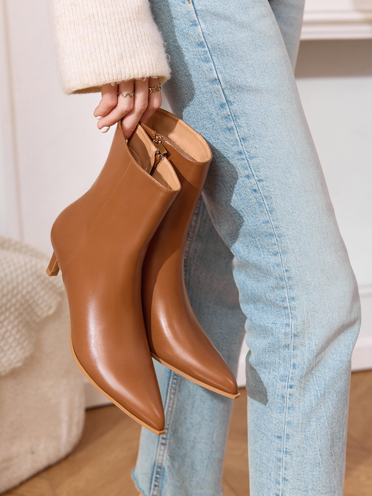 Coutgo Womens Light Brown PU Pointed Toe Kitten Heel Side Zipper Fall Ankle Boots
