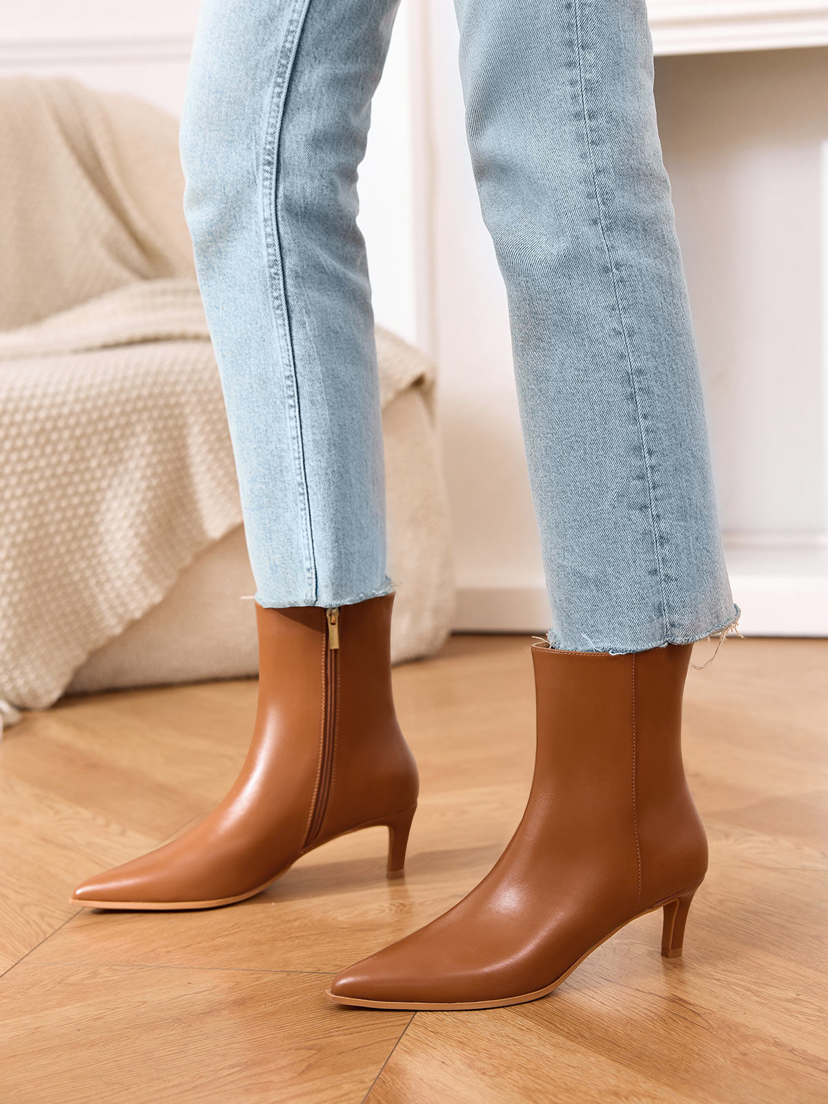Coutgo Womens Light Brown PU Pointed Toe Kitten Heel Side Zipper Fall Ankle Boots