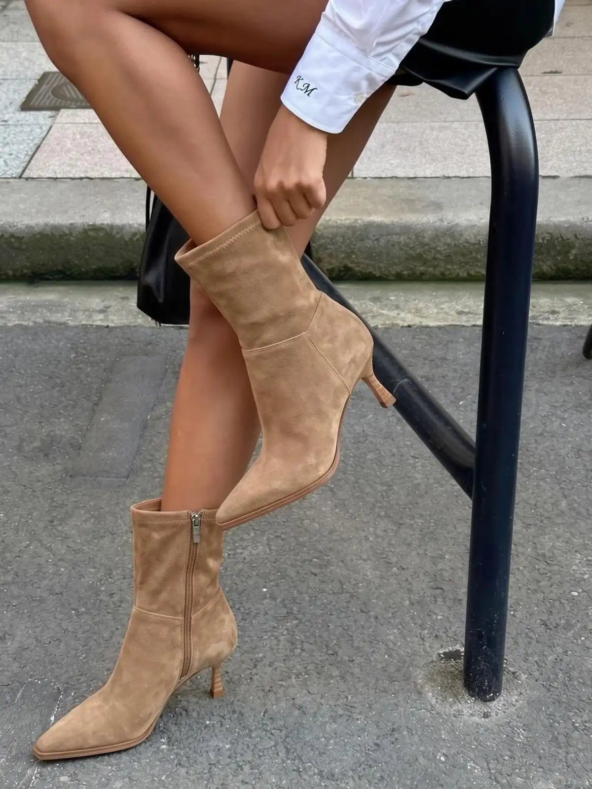 #color_light brown