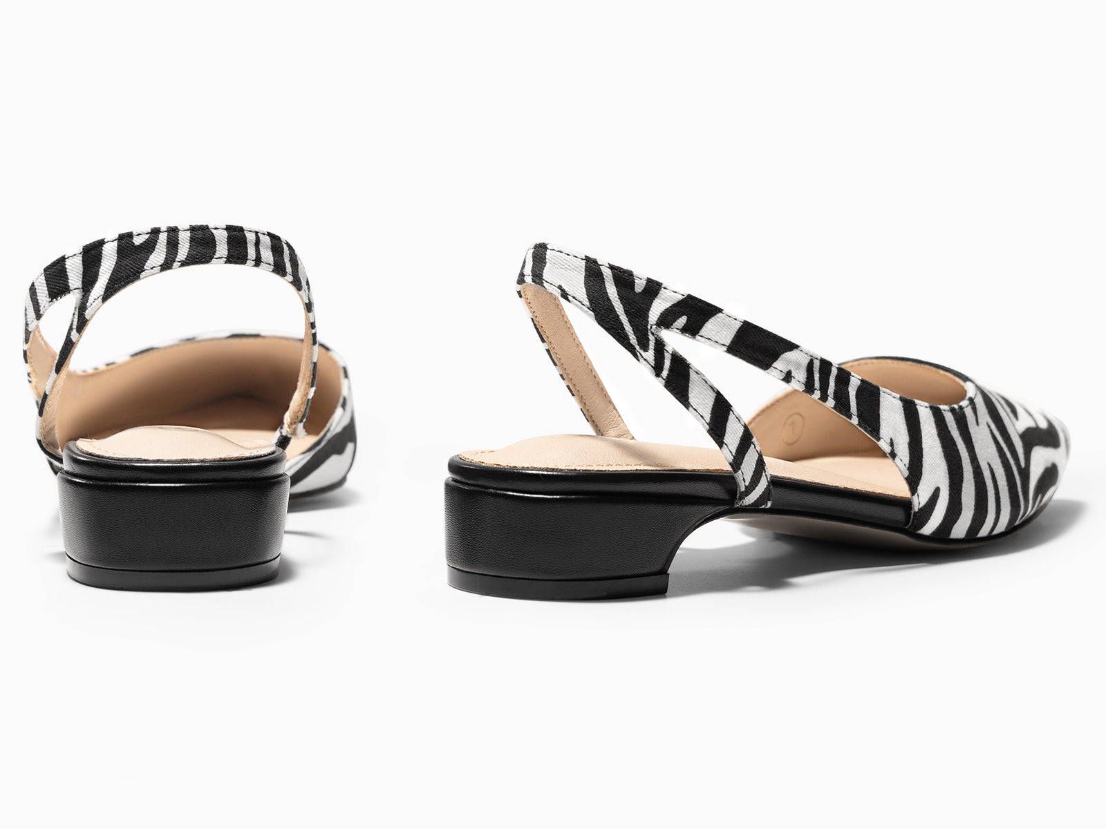 Coutgo Women  D'Orsay Black & White Heels Chunky Pumps