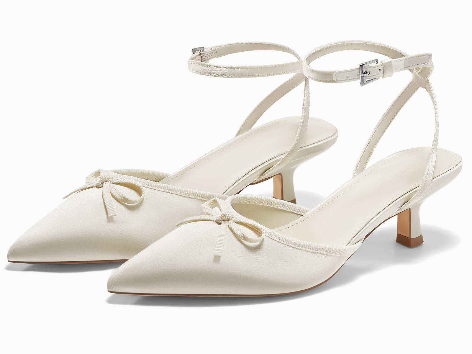 Coutgo Womens Creamy-white Kitten Low Heels