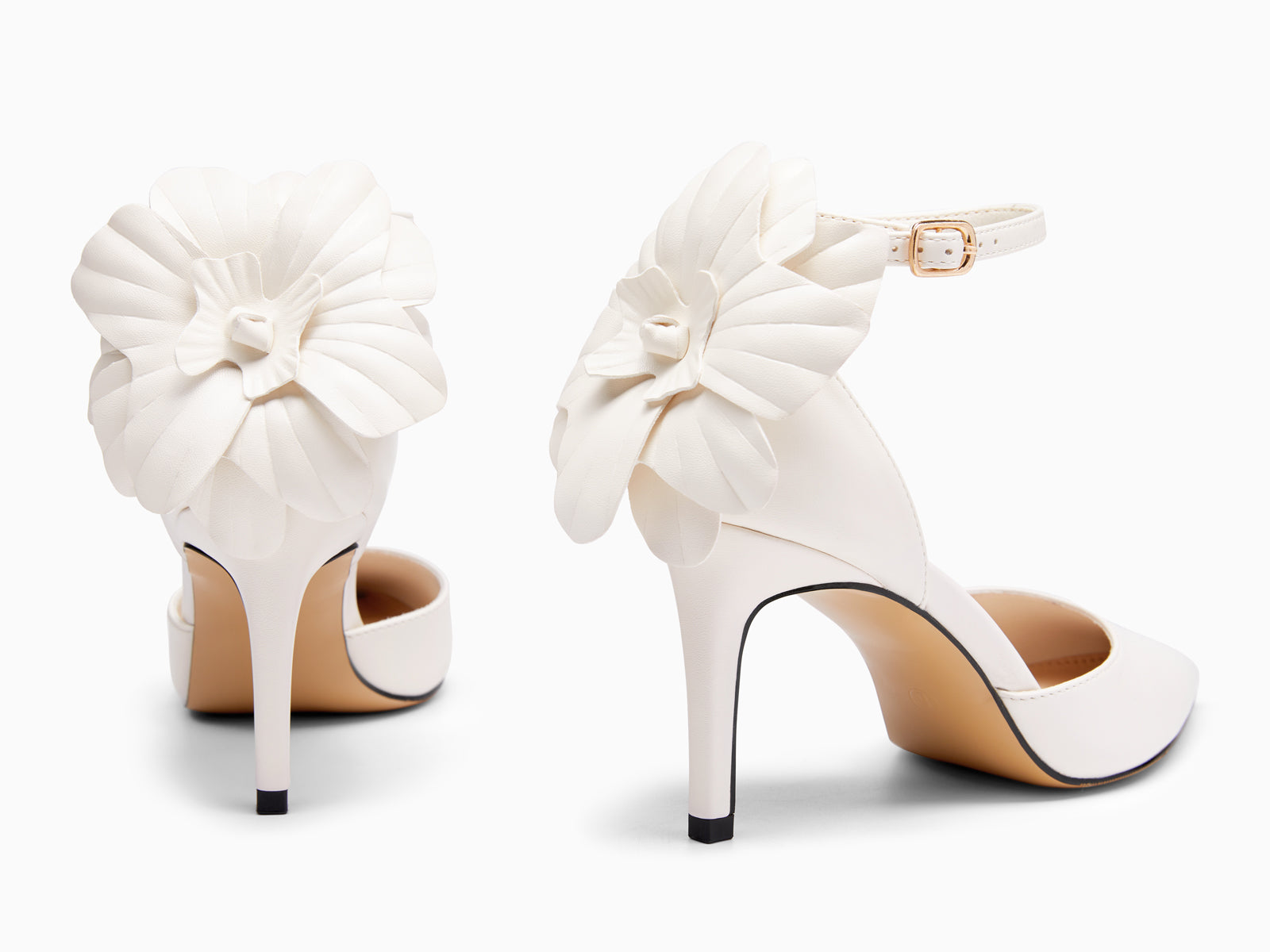 Coutgo Women's  Cream White Closed Pointed Toe Heels